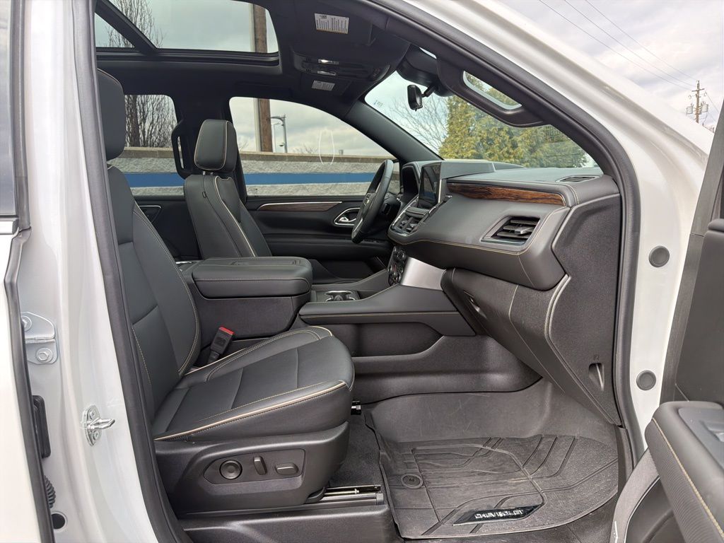 Thumbnail: 2024 Chevrolet Tahoe - 27