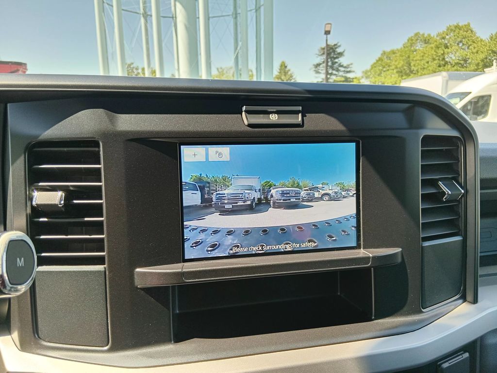2025 Ford F-350 Chassis XL