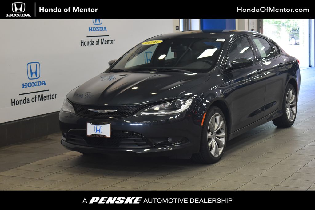 2016 Chrysler 200 S -
                  Mentor, OH