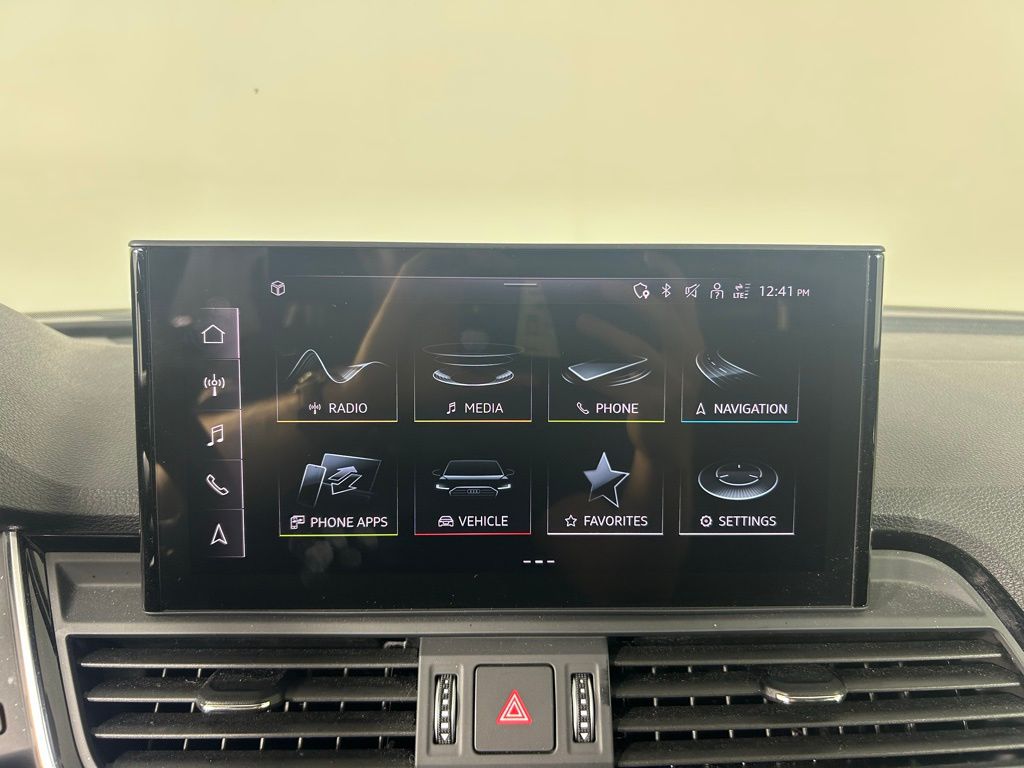 Thumbnail: 2023 Audi Q5 - 25