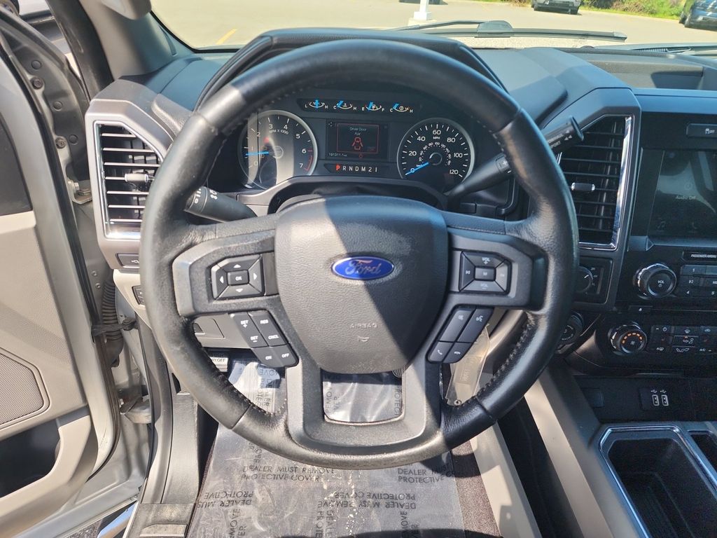 2016 Ford F-150 XLT 11