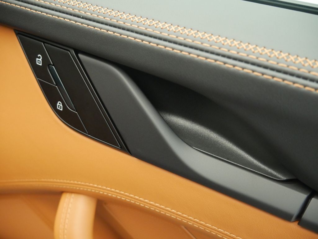 Thumbnail: 2026 Porsche 911 - 18