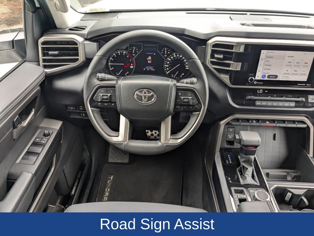 2024 Toyota Tundra SR5