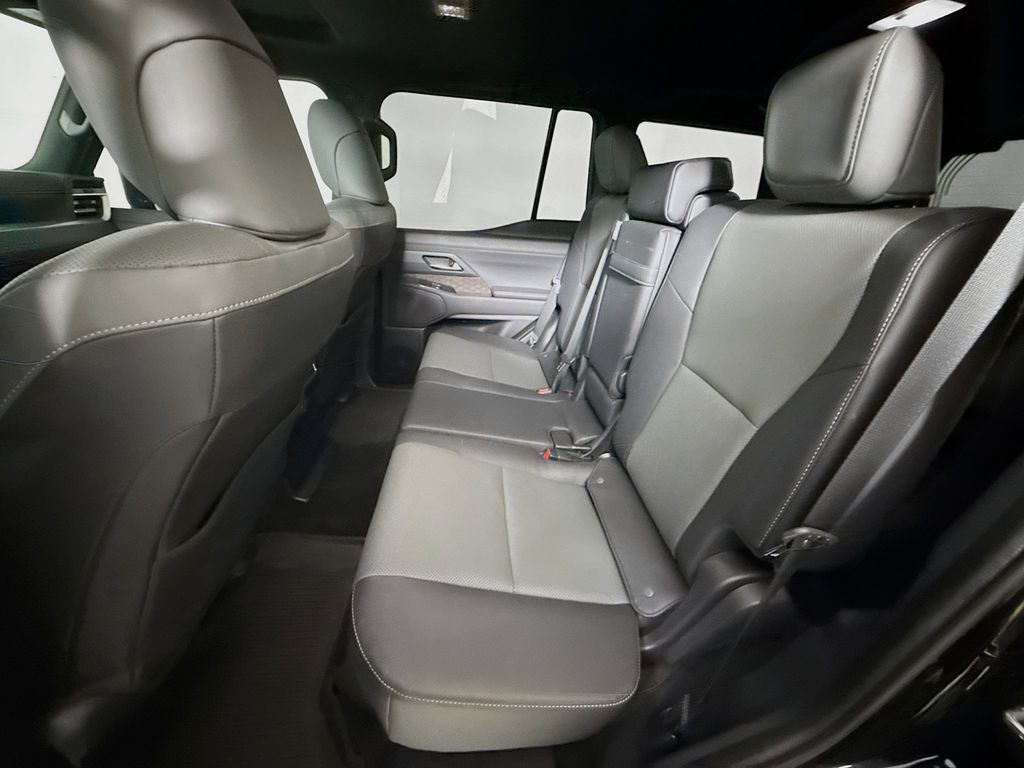 Thumbnail: 2024 Lexus GX - 25