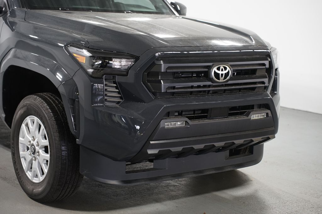 Thumbnail: 2025 Toyota Tacoma - 4