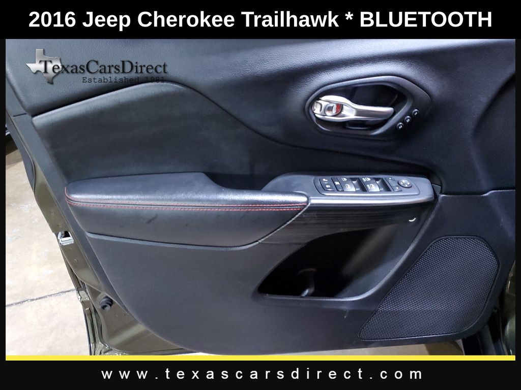 2016 Jeep Cherokee Trailhawk 9