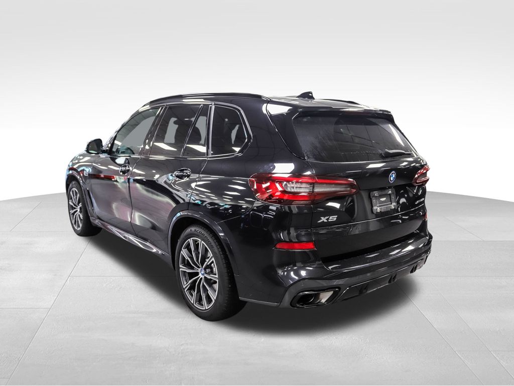 Thumbnail: 2022 BMW X5 - 3