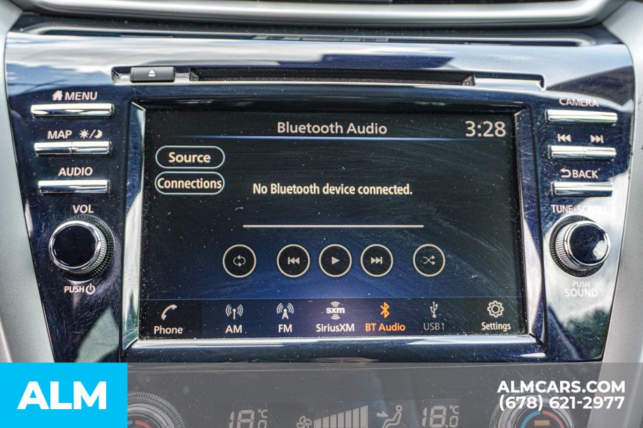 Used 2020 White Nissan Platinum image 37