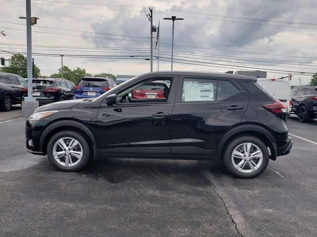 new 2025 Nissan Kicks Play car, priced at $21,149