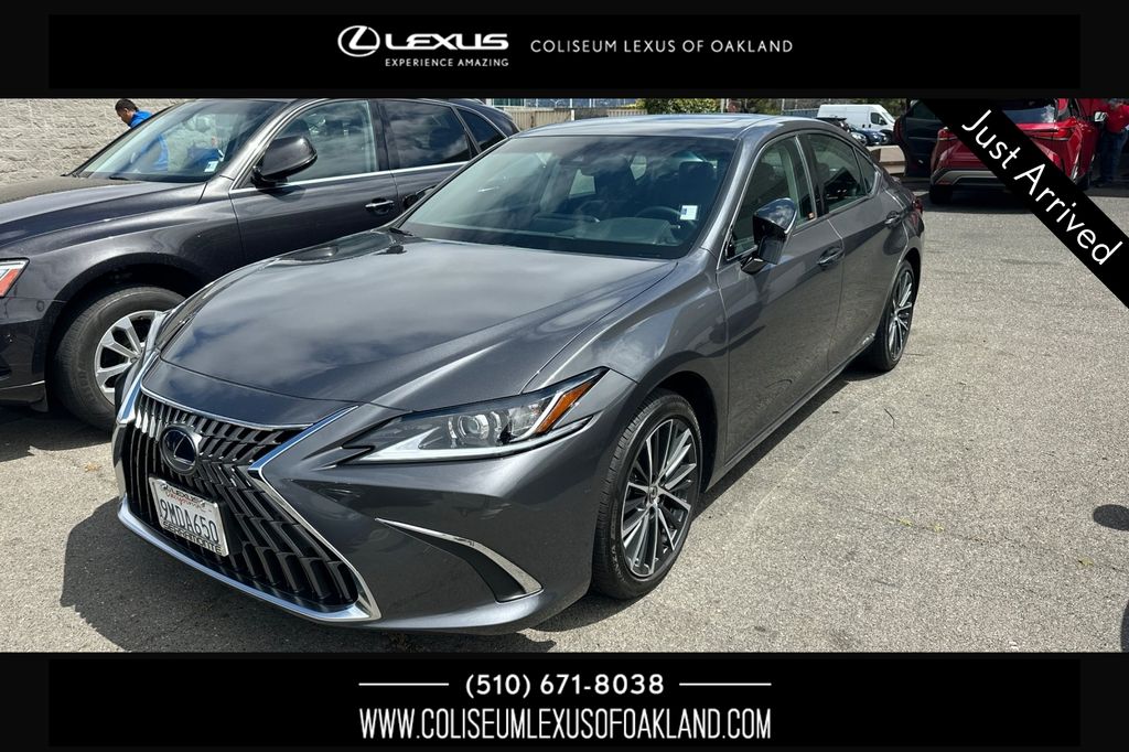 2022 Lexus ES Hybrid 300h FWD