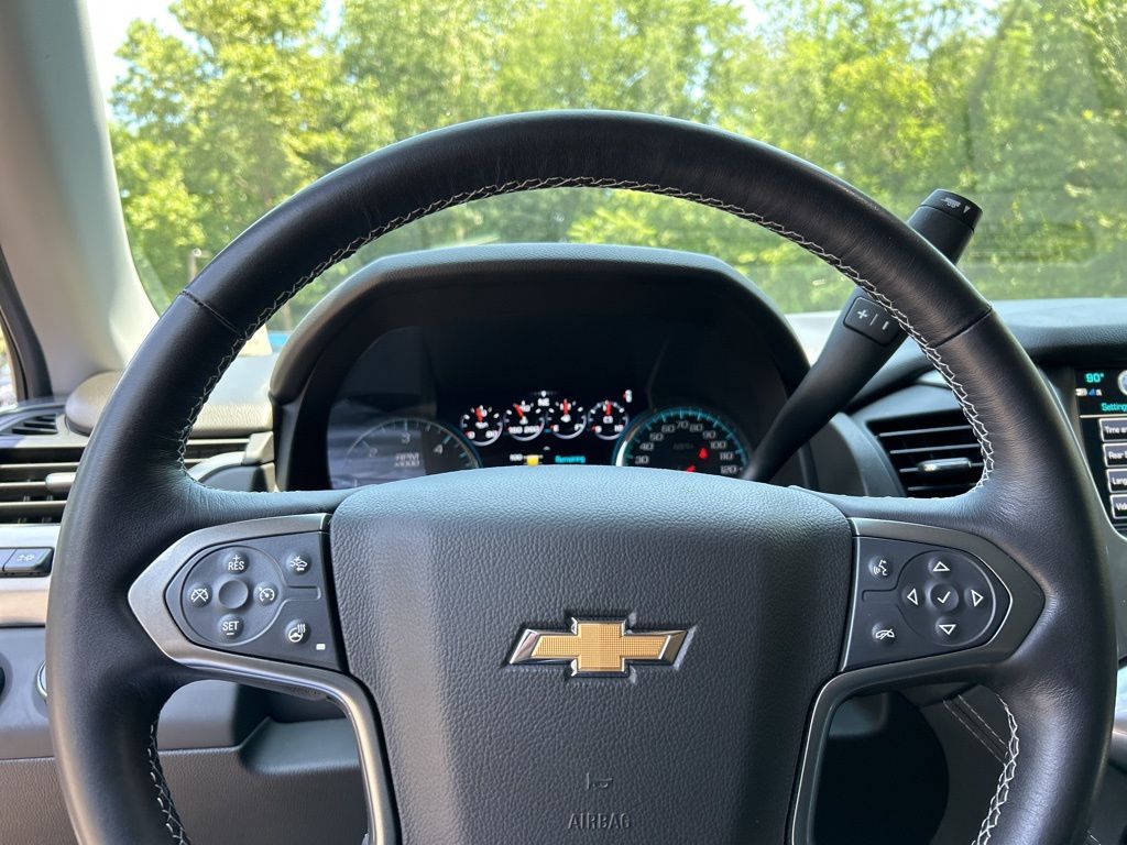 Thumbnail: 2020 Chevrolet Suburban - 11