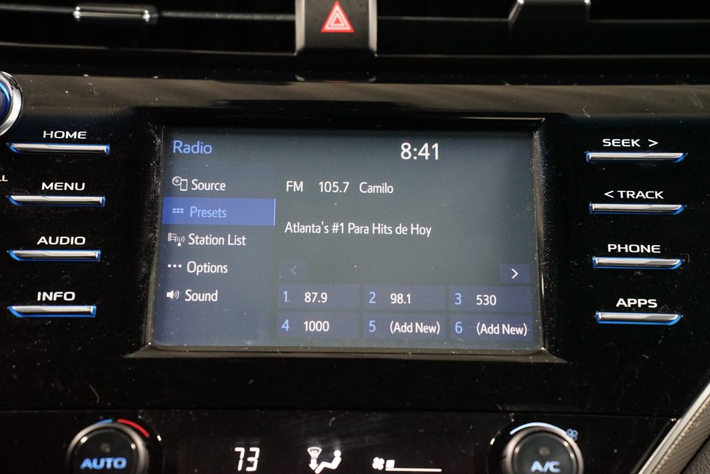 Thumbnail: 2018 Toyota Camry - 18