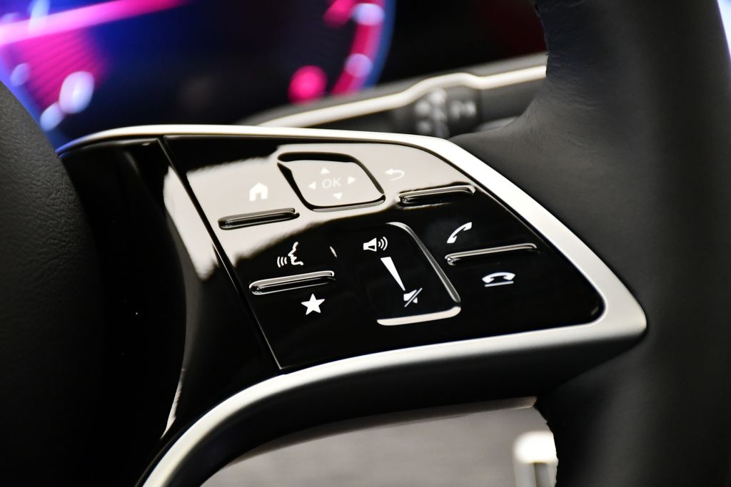 Thumbnail: 2026 Mercedes-Benz GLE - 24