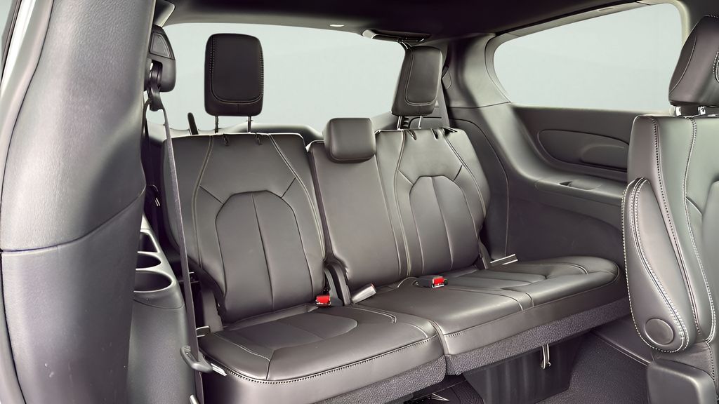 2026 Chrysler Pacifica