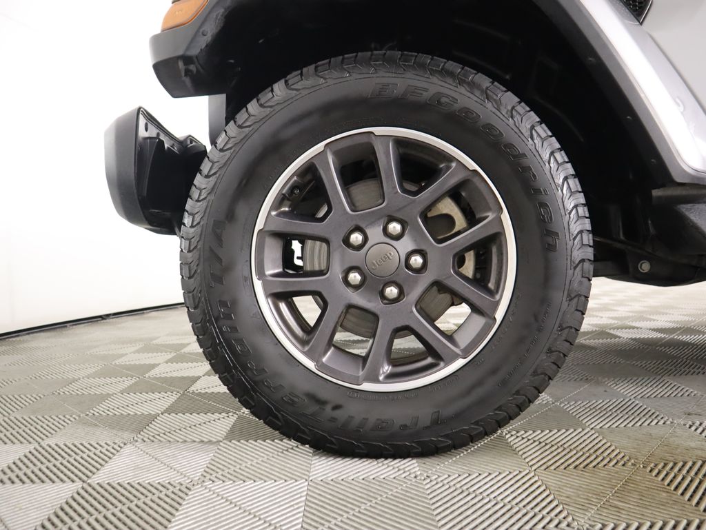 Thumbnail: 2020 Jeep Gladiator - 31