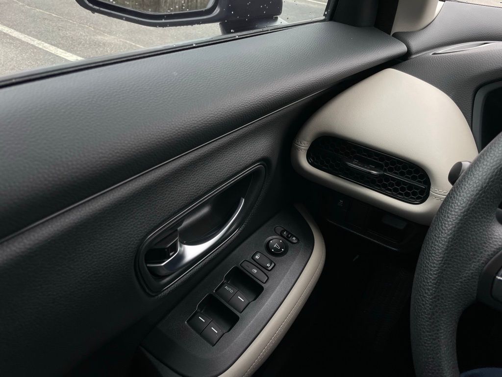 Thumbnail: 2025 Honda HR-V - 22