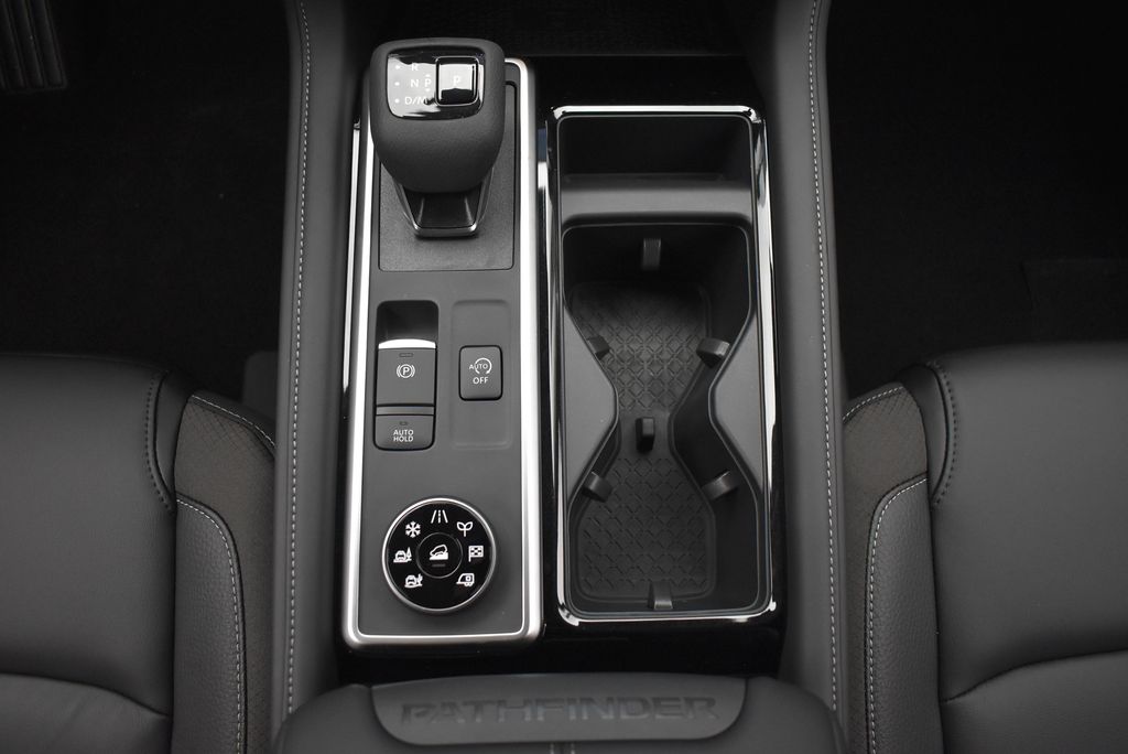 Thumbnail: 2025 Nissan Pathfinder - 30