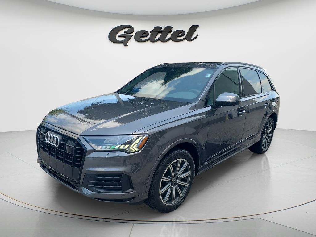 2024 Audi Q7 45 Premium Plus