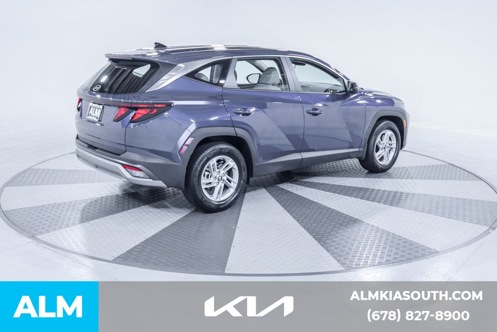 2025 Hyundai Tucson SE photo 10