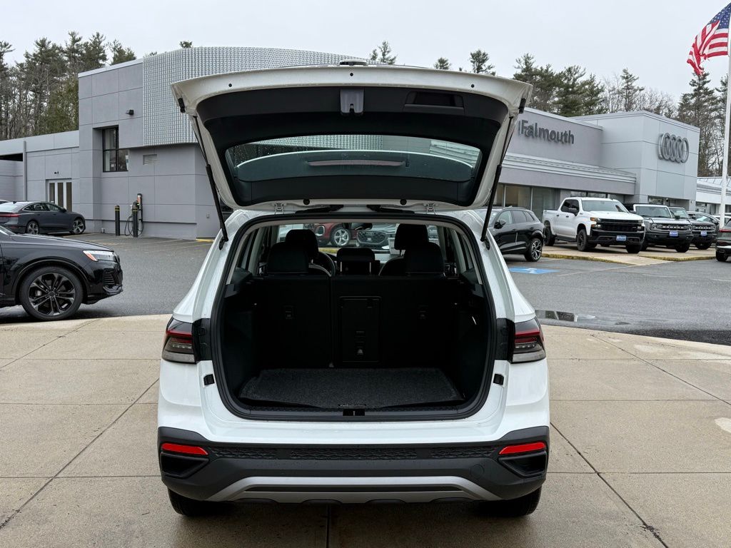 New 2026 White Volkswagen 1.5T S image 16