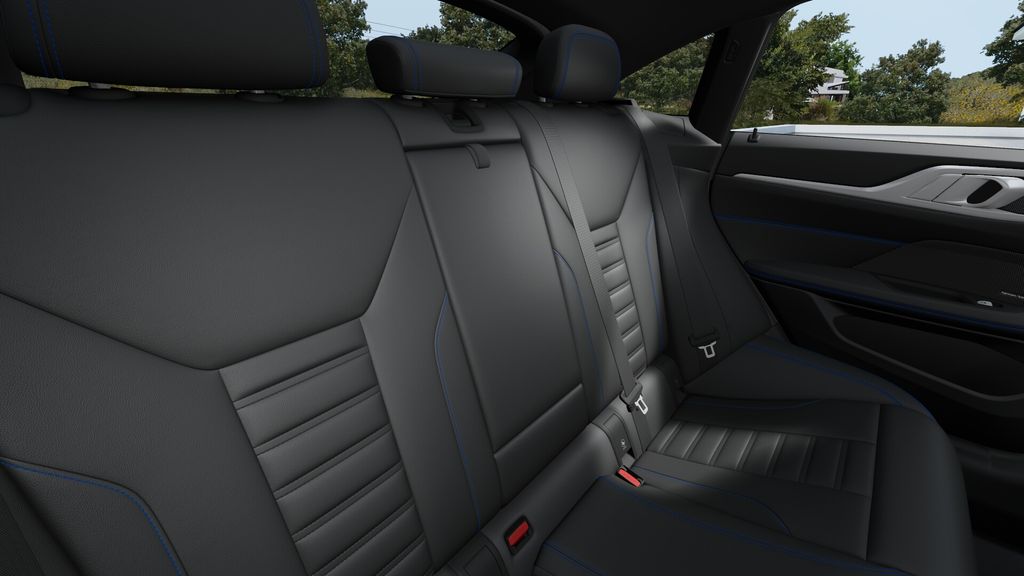 2025 BMW 4 Series M440i 11