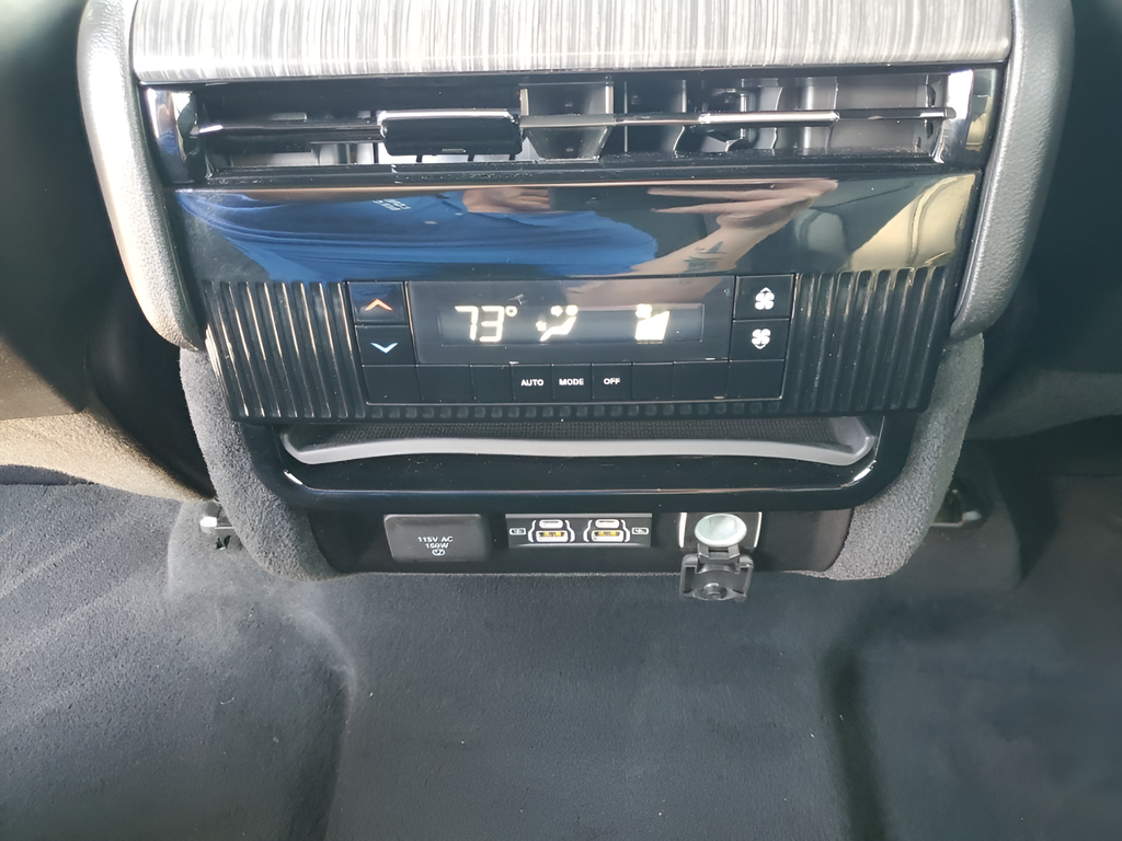 Used Car 2024 Jeep Wagoneer L  Series Ii For Sale Under $50,000 In Austin, Texas