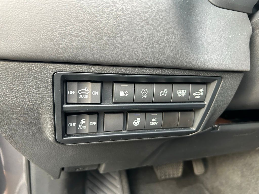 2023 Toyota Tundra Platinum 19