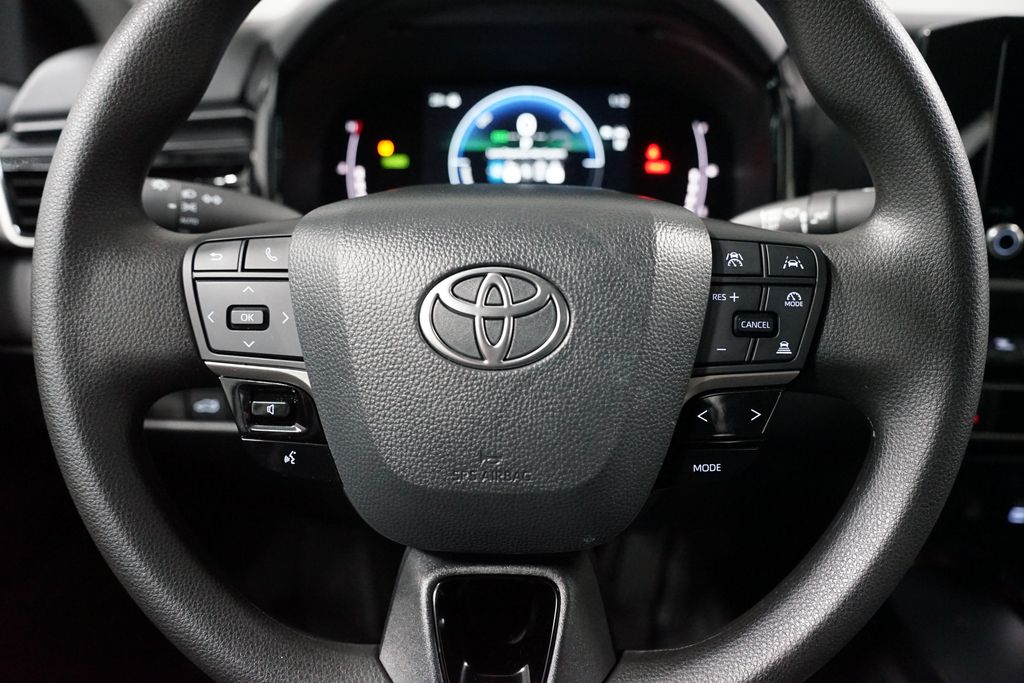 Thumbnail: 2025 Toyota Camry - 12