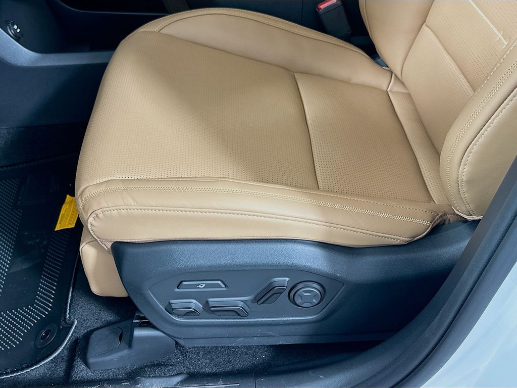 Thumbnail: 2026 Hyundai Santa Fe - 21