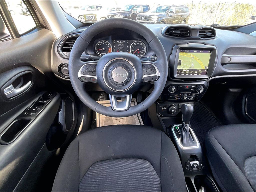 2023 Jeep Renegade — photo 16