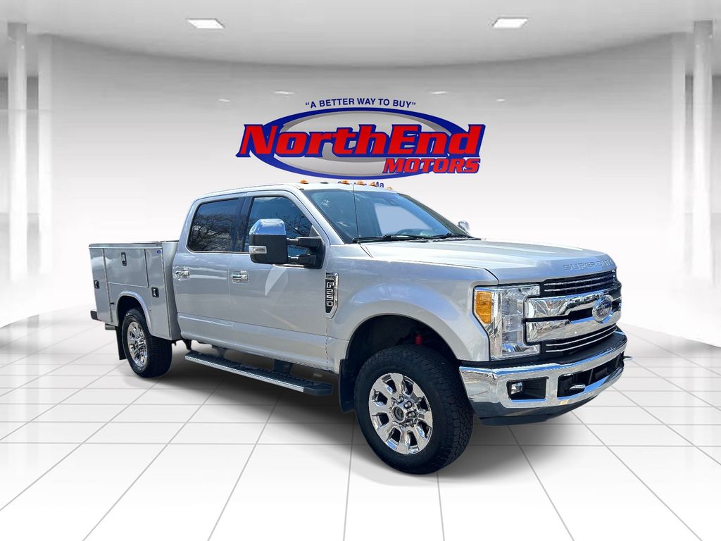 Ingot Silver 2017 Ford F-250 Super Duty Lariat Crew Cab 4WD Pickup Truck Four-Wheel Drive 6-Speed Automatic