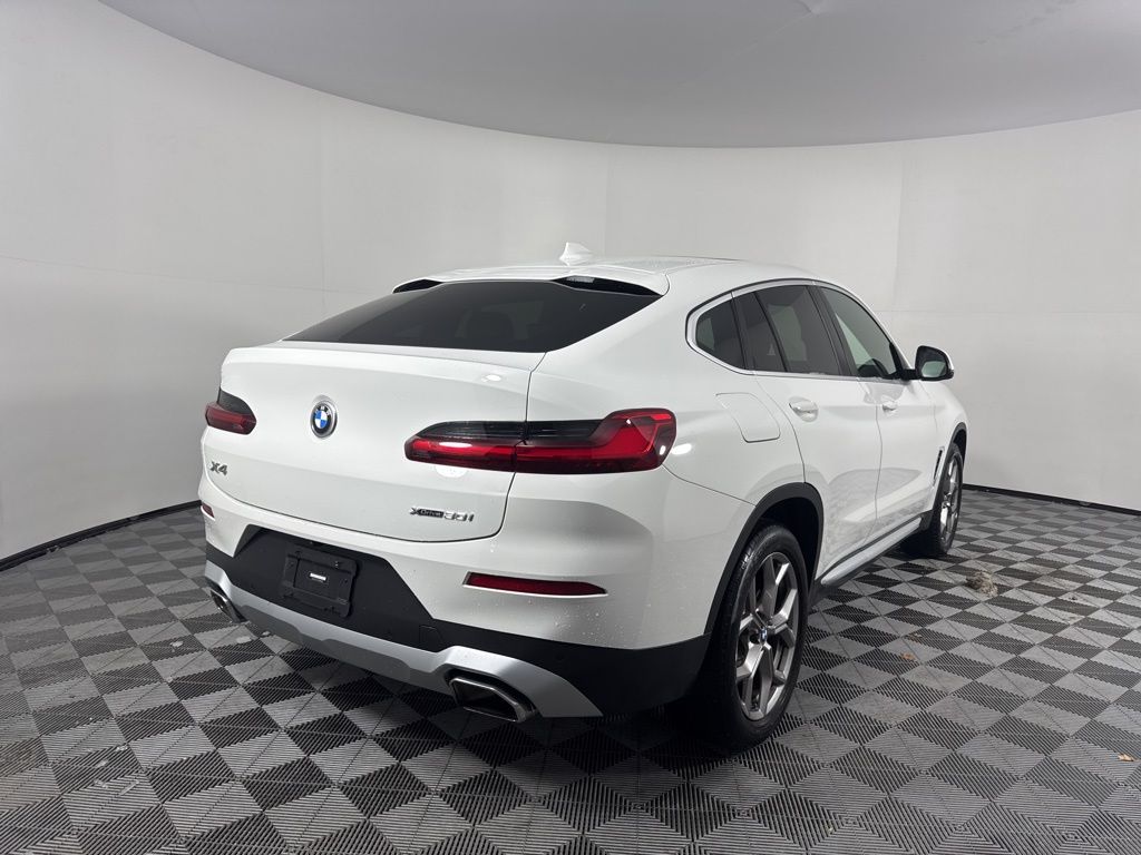 Thumbnail: 2023 BMW X4 - 5