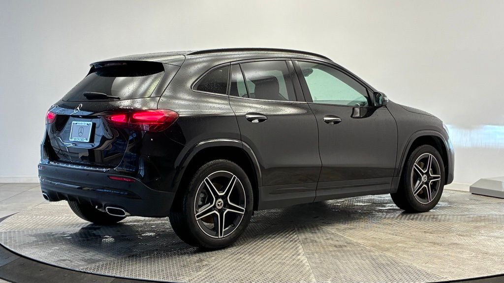 Thumbnail: 2025 Mercedes-Benz GLA - 7