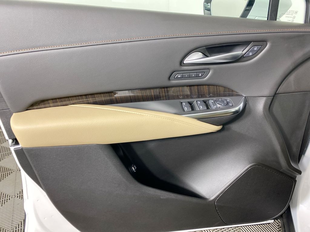 2025 Cadillac XT4 Premium Luxury 22