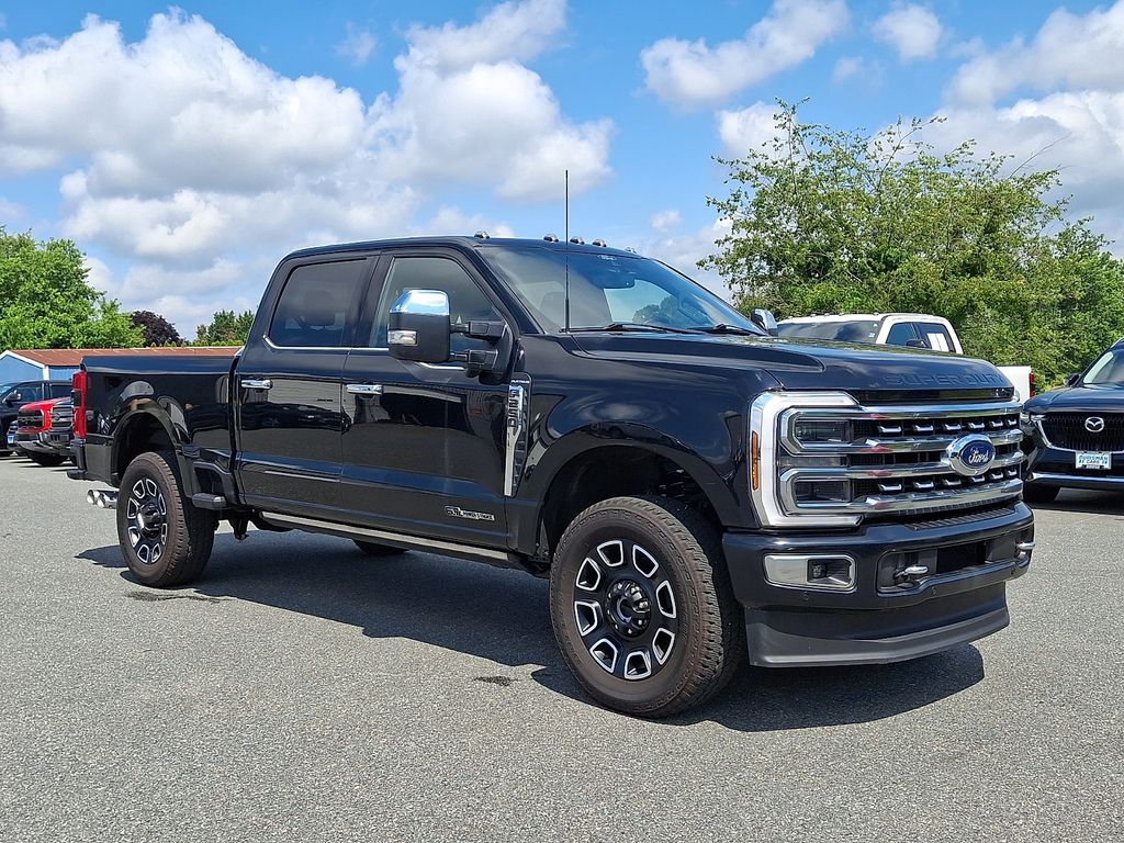 Agate Black Metallic 2024 Ford F-250 Super Duty King Ranch Crew Cab 4WD Pickup Truck Four-Wheel Drive Automatic