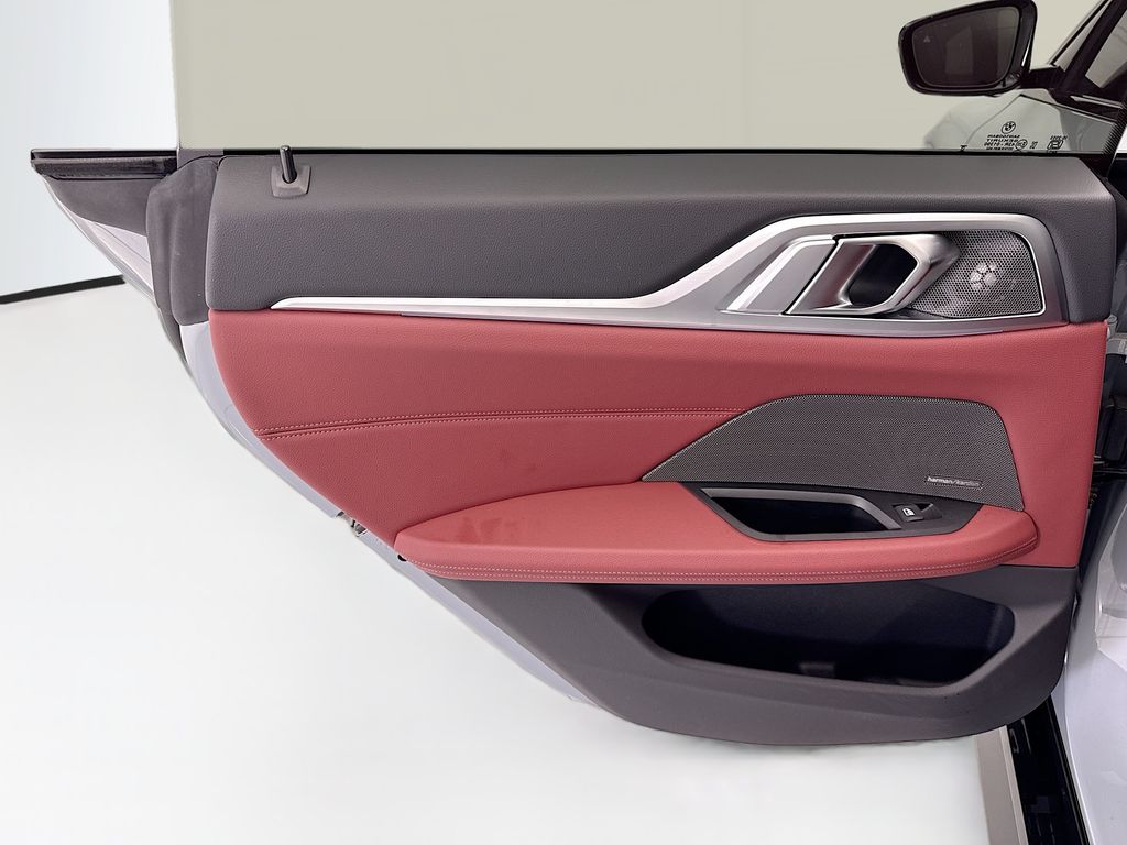 Thumbnail: 2025 BMW i4 - 25