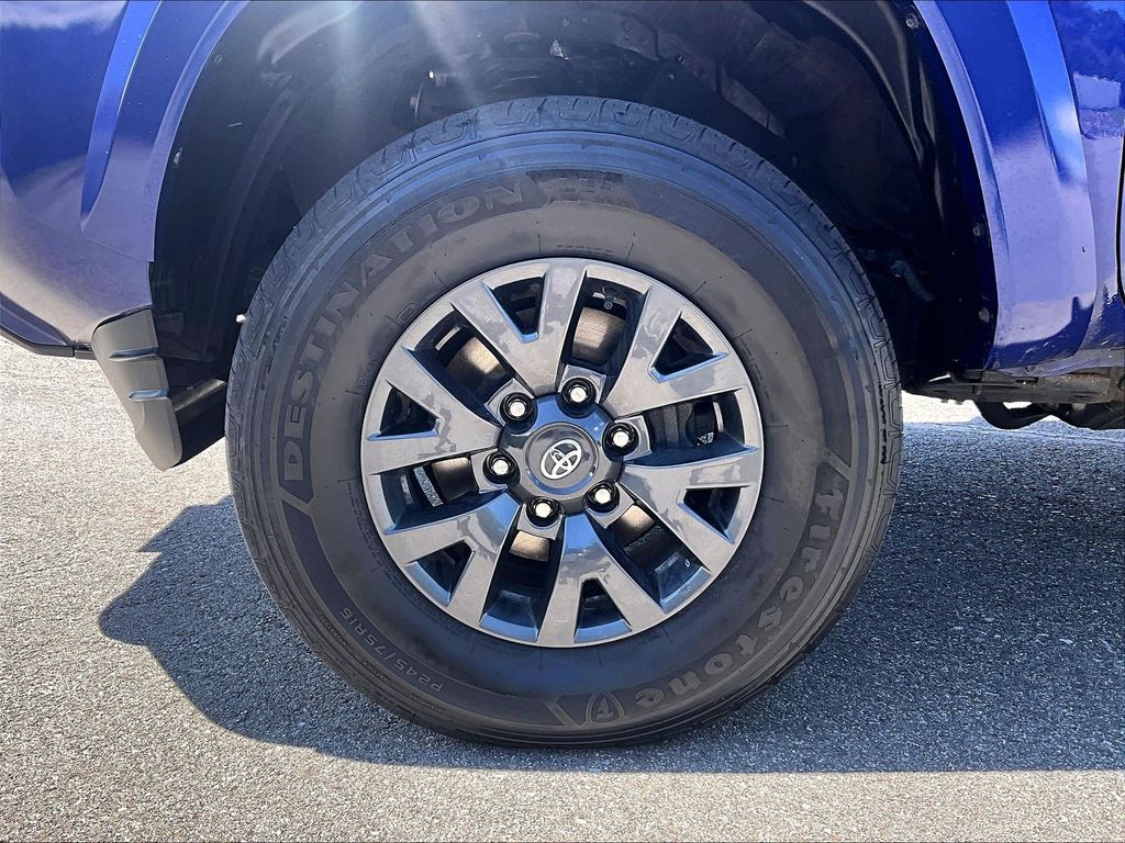 2023 Toyota Tacoma — photo 7