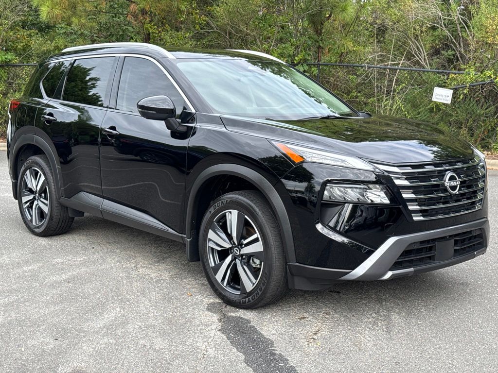 2025 Nissan Rogue SL