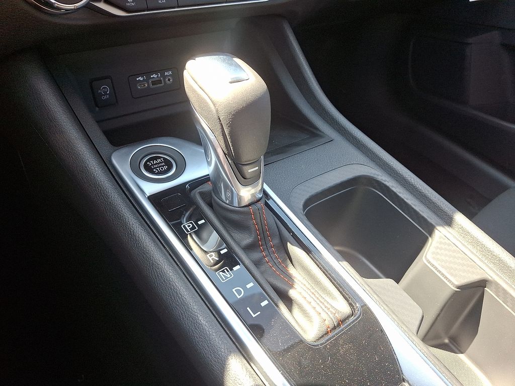 2025 Nissan Sentra SR 6