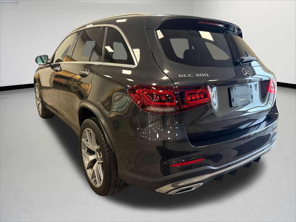 Thumbnail: 2022 Mercedes-Benz GLC - 3