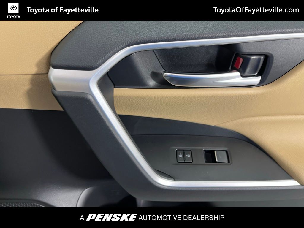 Thumbnail: 2025 Toyota RAV4 - 10