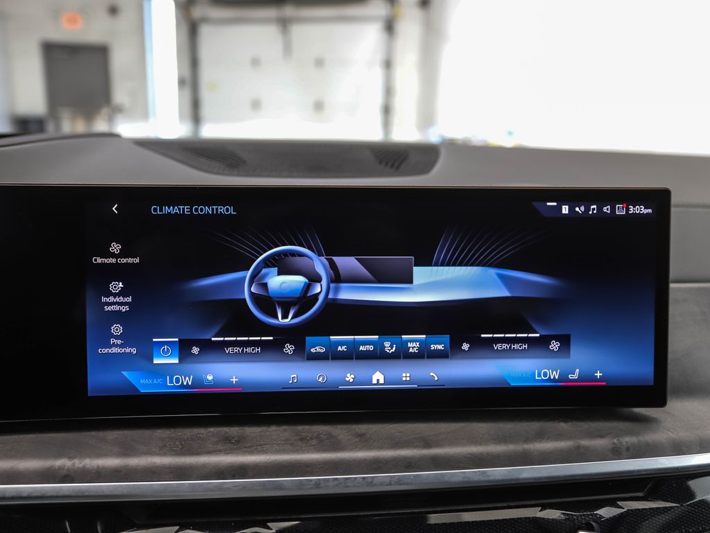 Thumbnail: 2024 BMW X5 - 18