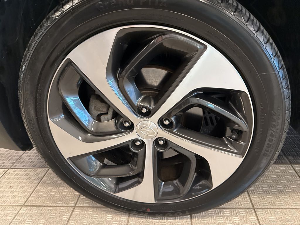 2018 Hyundai Tucson Value photo 3
