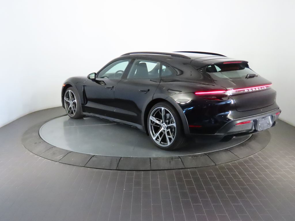 Thumbnail: 2024 Porsche Taycan - 3