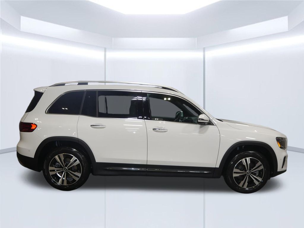Thumbnail: 2026 Mercedes-Benz GLB - 6