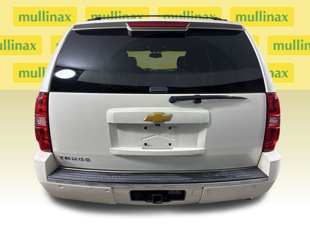 Used 2013 White Chevrolet LTZ image 9