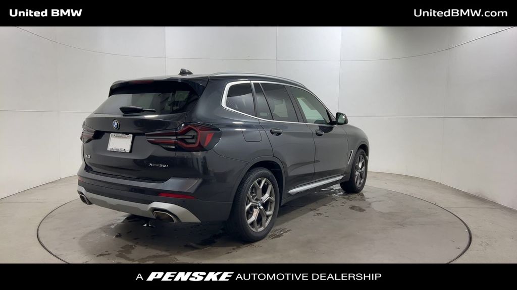 Thumbnail: 2022 BMW X3 - 8