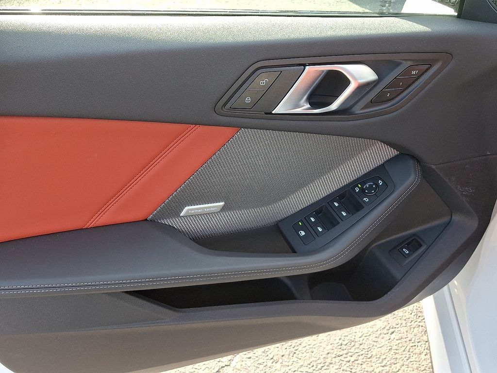 Thumbnail: 2025 BMW 2 Series - 13