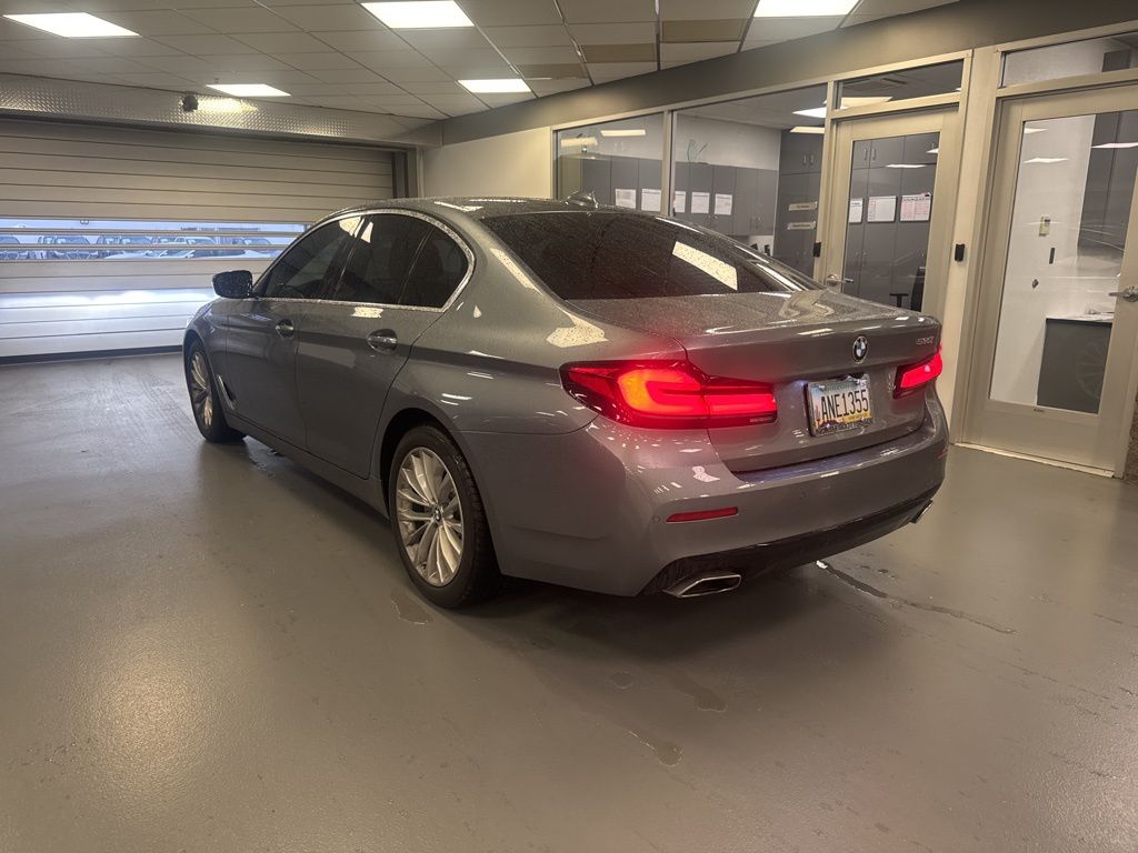 Thumbnail: 2022 BMW 5 Series - 7