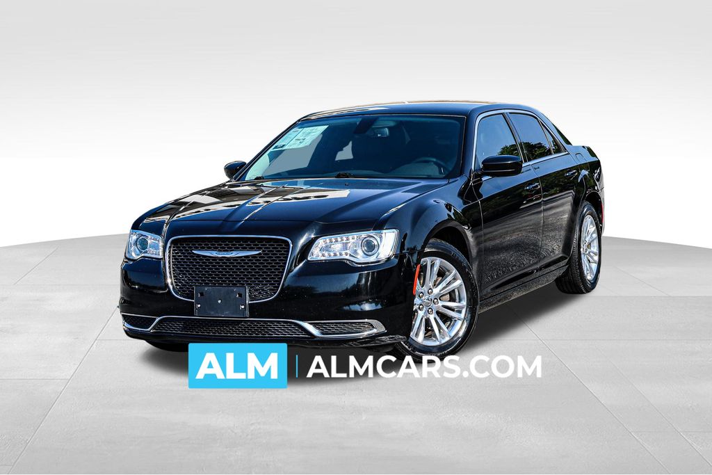 Gloss Black 2017 Chrysler 300 Limited RWD Sedan Rear-Wheel Drive 8-Speed Automatic